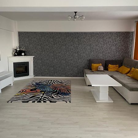 Panoramic M&M Apartment ซูชาวา ภายนอก รูปภาพ